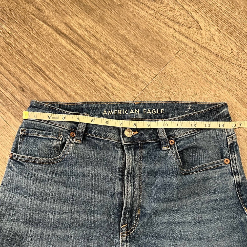 American Eagle Mom Jean - Picture 4 of 8